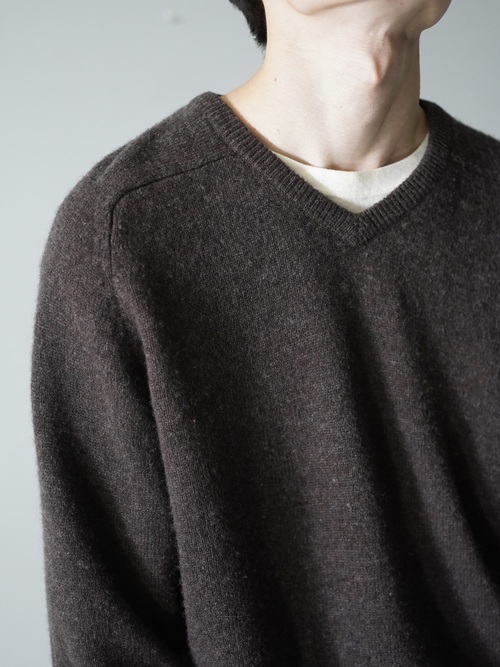 STRUCTURE URBAN WEAR 100% Lambwool V-neck knit sweater/Made in Hong Kong