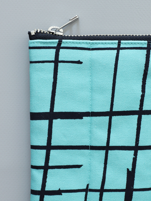 Plaid Quilted Zip Pouch