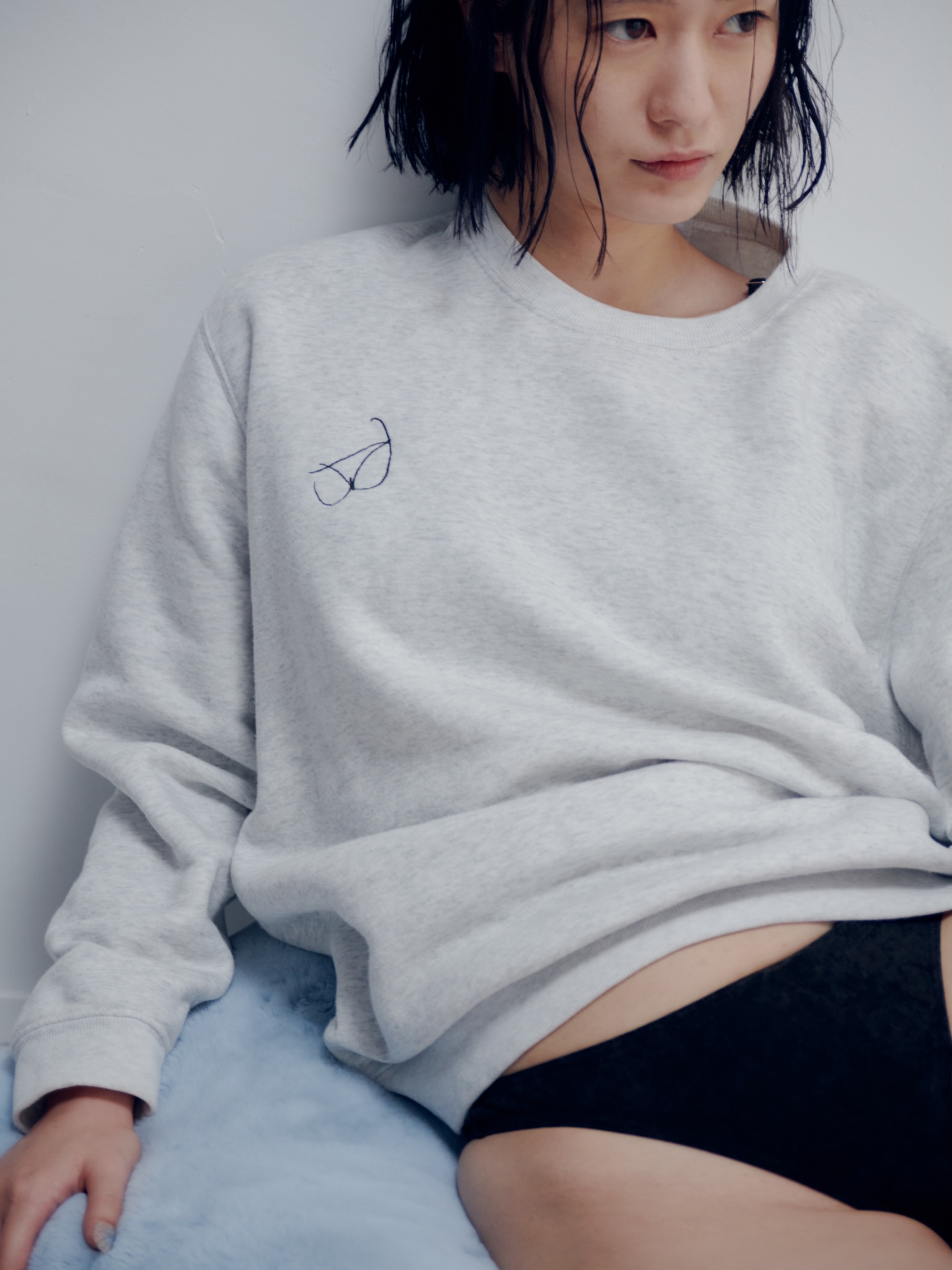 hazy tokyo | Nude motif sweat top