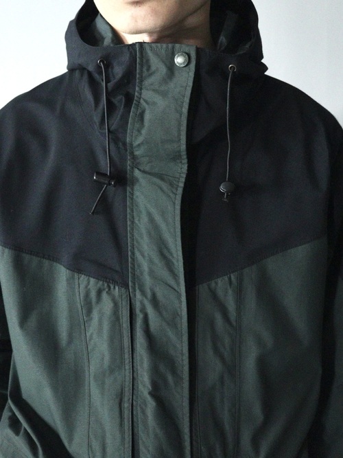 Cabela's GORE-TEX Nylon shell jacket