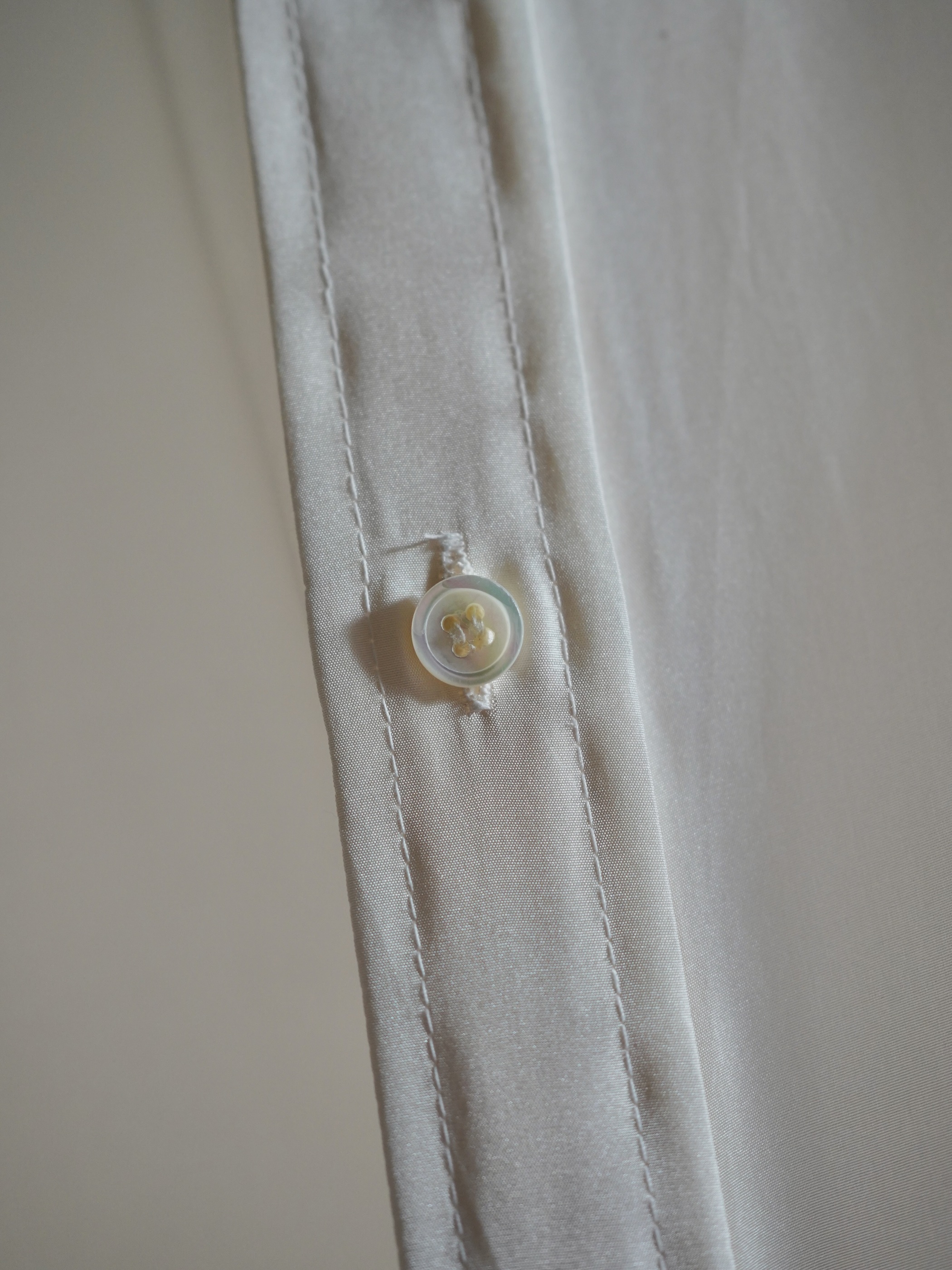 Vintage SAKS FIFTH AVENUE 100% Pure silk satin Dress shirt / Made in Hong Kong