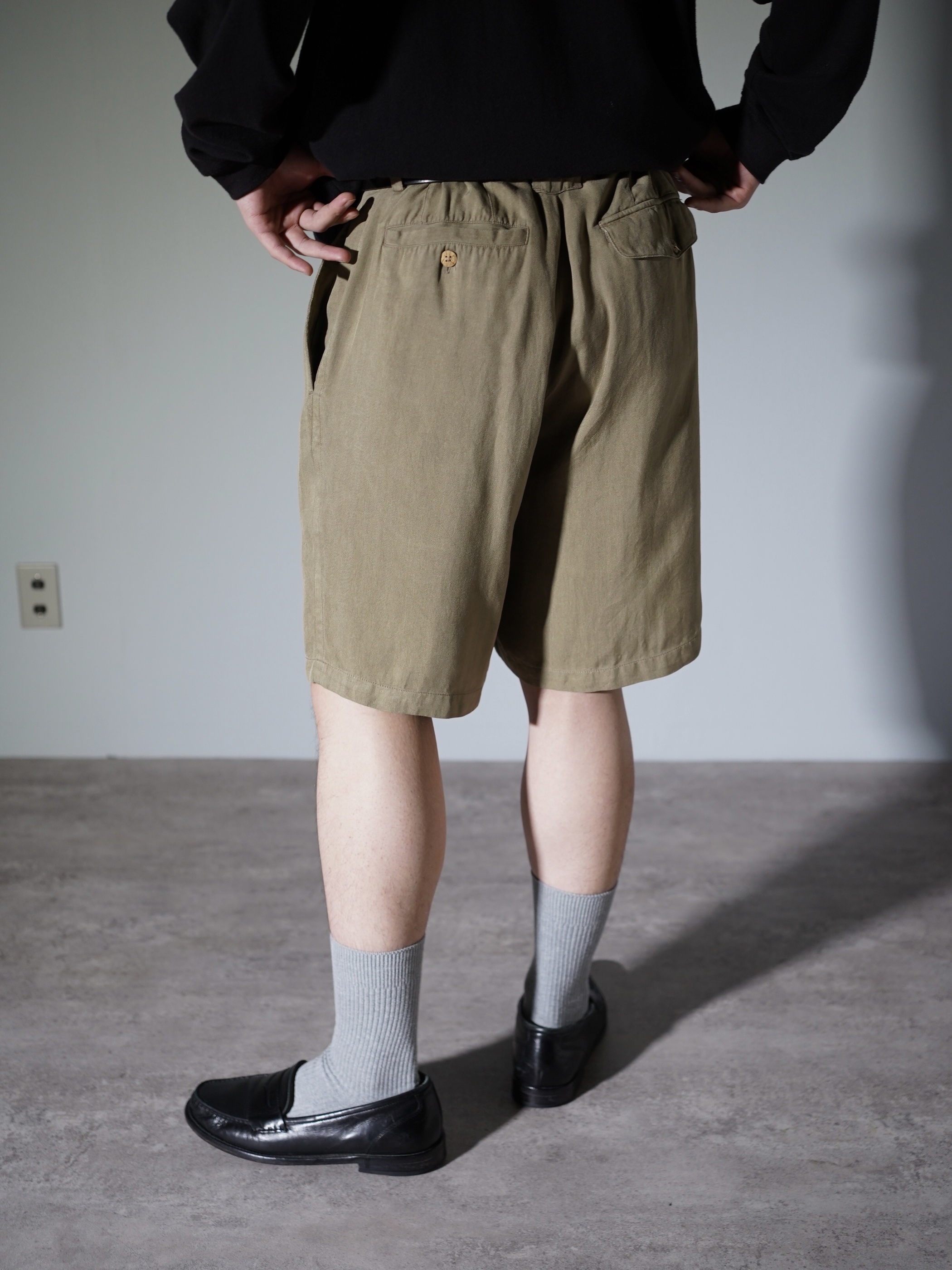 Tommy Bahama 2intuck 100% silk shorts