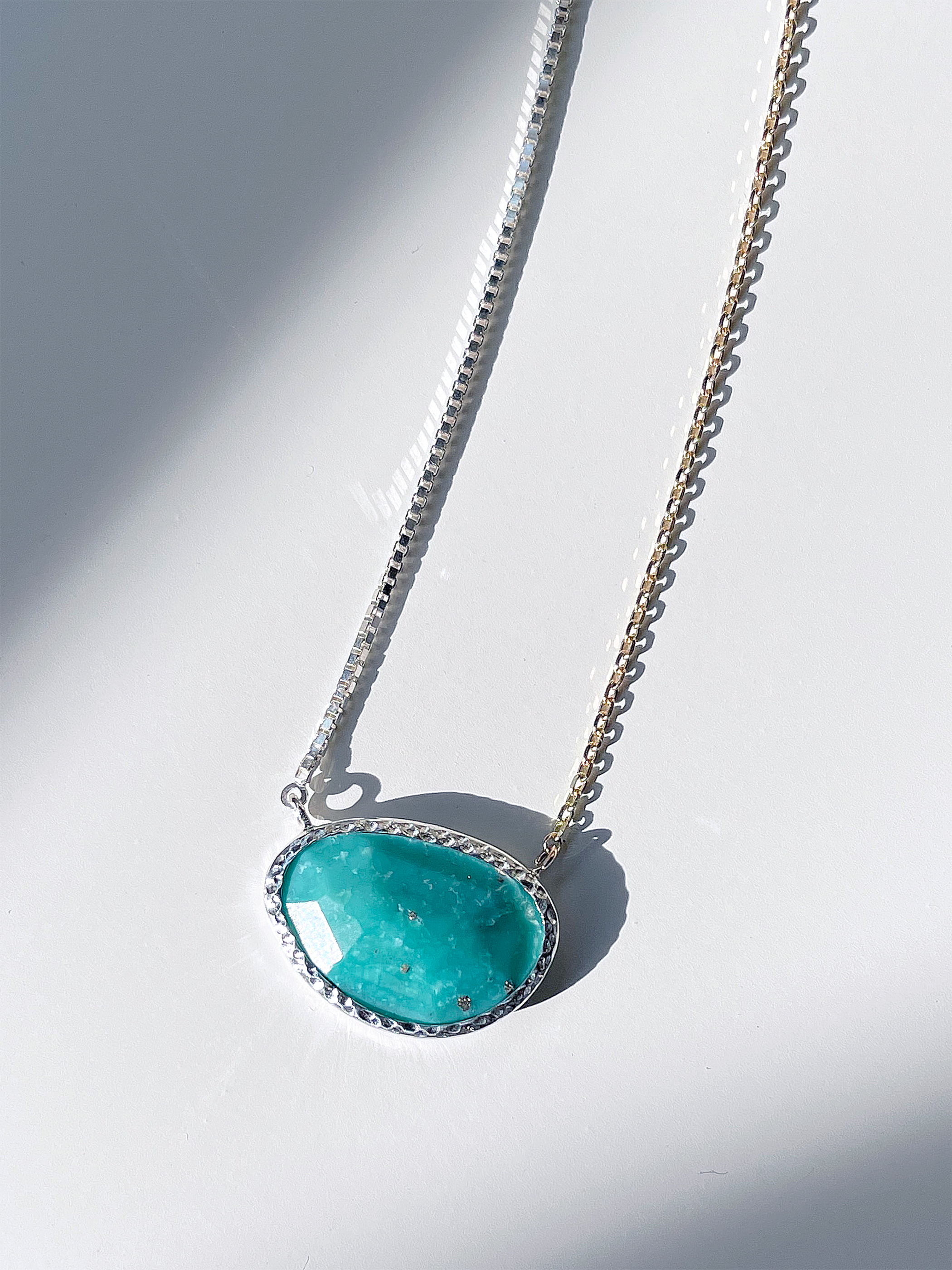LiniE Official Site | BIRTHDAY STONE NECKLACE 12月：TURQUOISE
