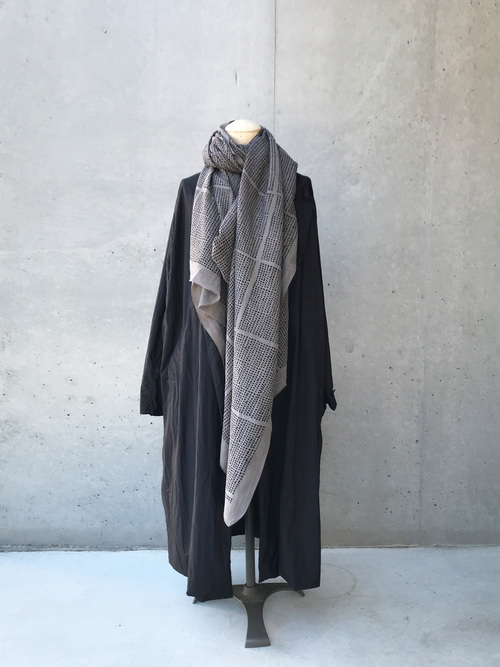 【 NEW 】 Seed check shawl -Grey-