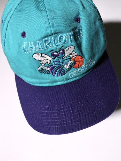 Vintage CHARLOTTE HORNETS 旧logo 6panel team cap