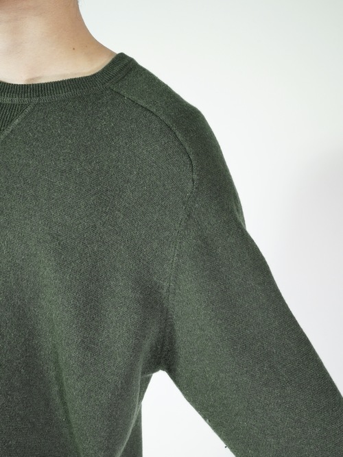 KIRKLAMD Merino wool × Pima cotton 前V Sweater