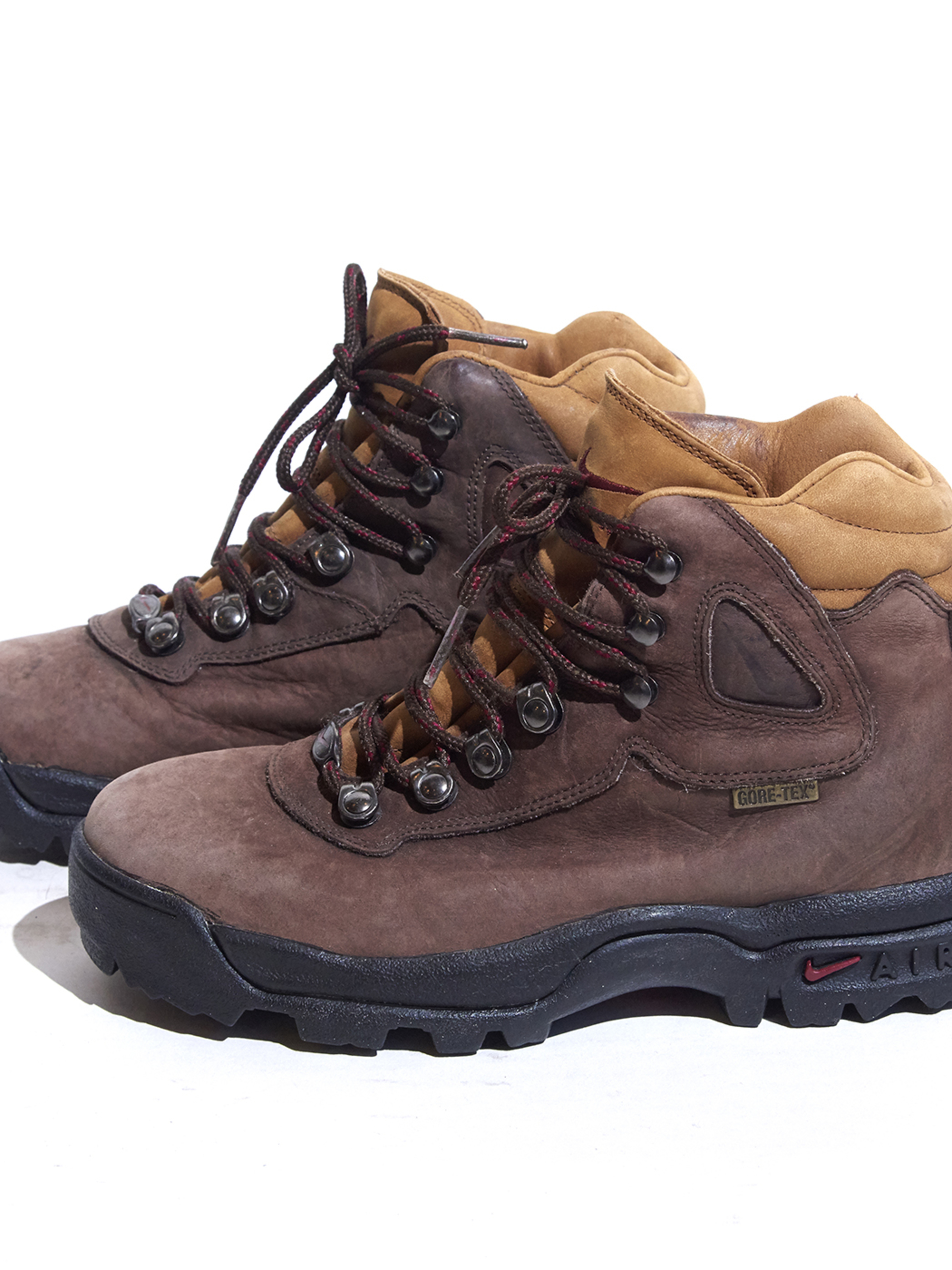 acg hiking boots