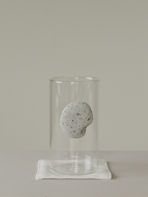floating stone / 石付きグラス L3