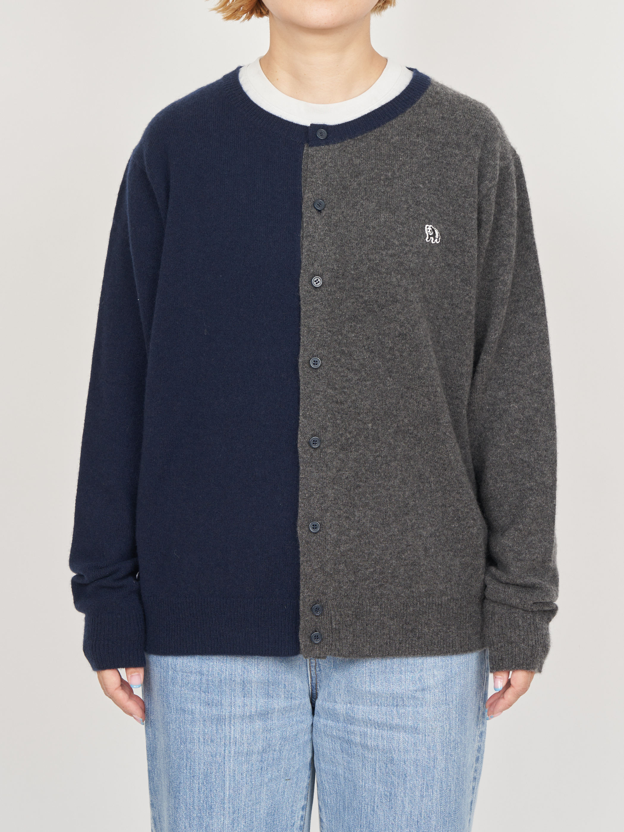 【受注商品】two-tone cashmere cardigan・NAVY×GRAY