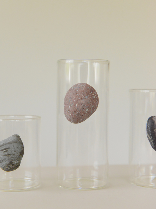 floating stone / 石付きグラス H4