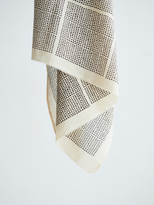 【 NEW 】 Seed check scarf -Cream-