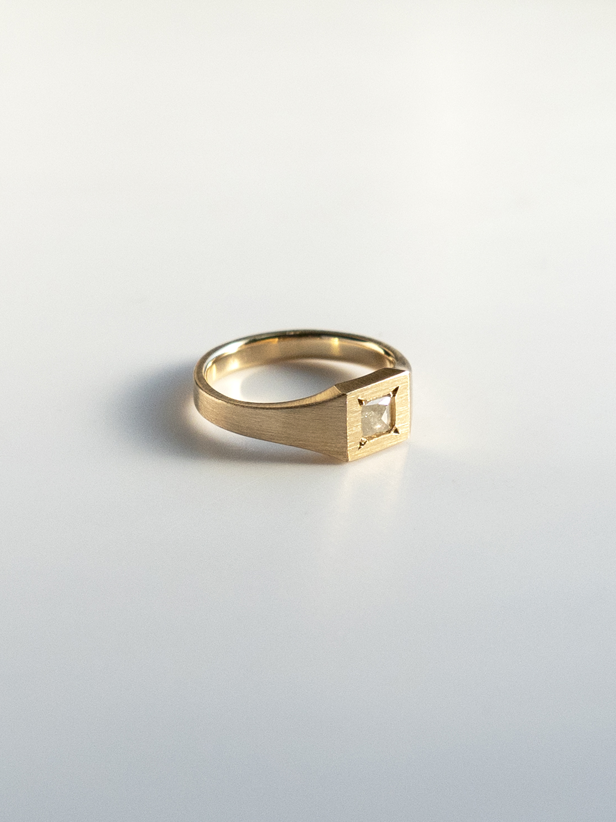 SQUARE SHAPE GRAY ICE DIAMOND SIGNET PINKY RING / ONE OFF Series　　　　　[Sold  out] - simmon official WEB SHOP