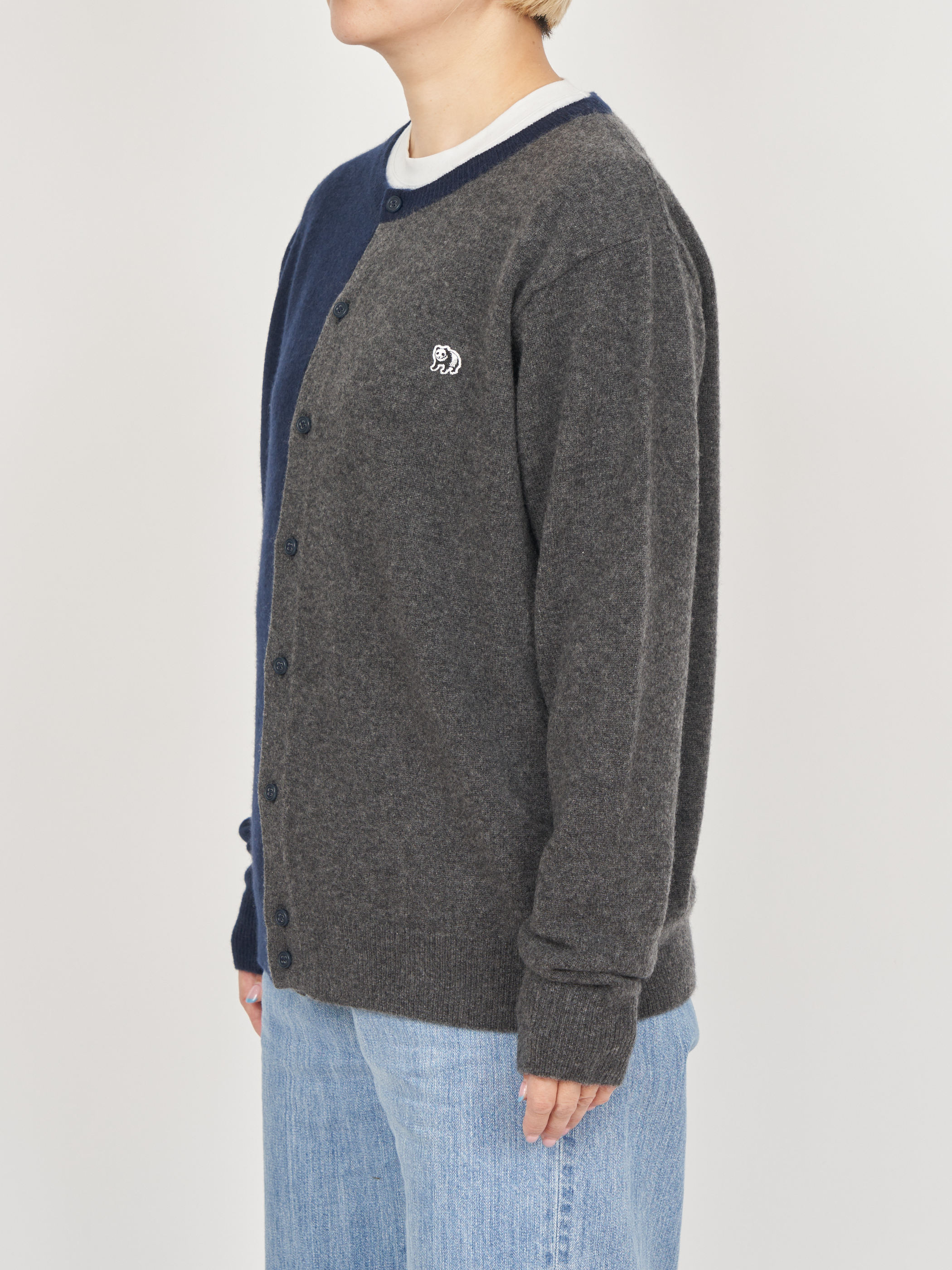 【受注商品】two-tone cashmere cardigan・NAVY×GRAY