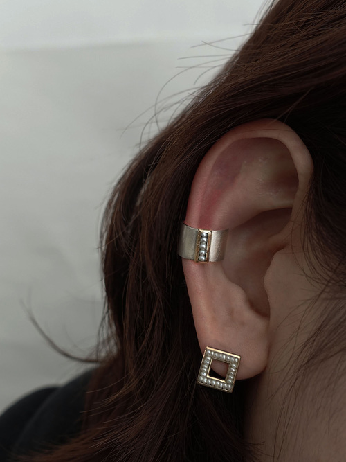 〈SIDE〉dotted line ear cuff