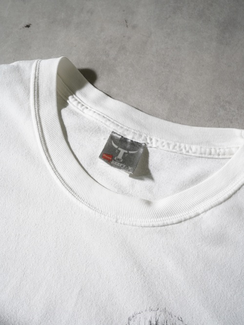 Frankenstein never scared me 両面print T-shirt