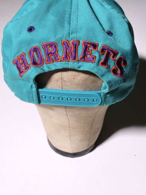 Vintage CHARLOTTE HORNETS 旧logo 6panel team cap