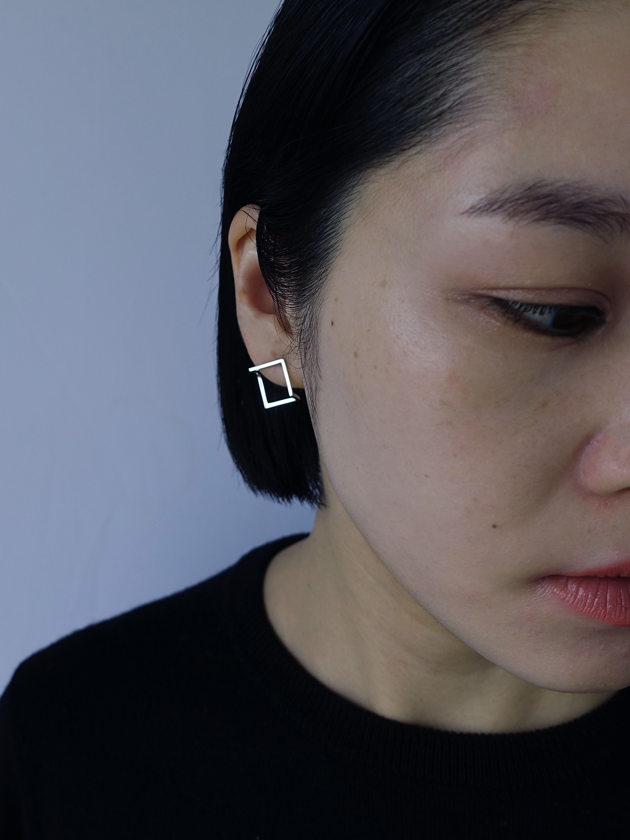 〈BREAK〉cube earring SV