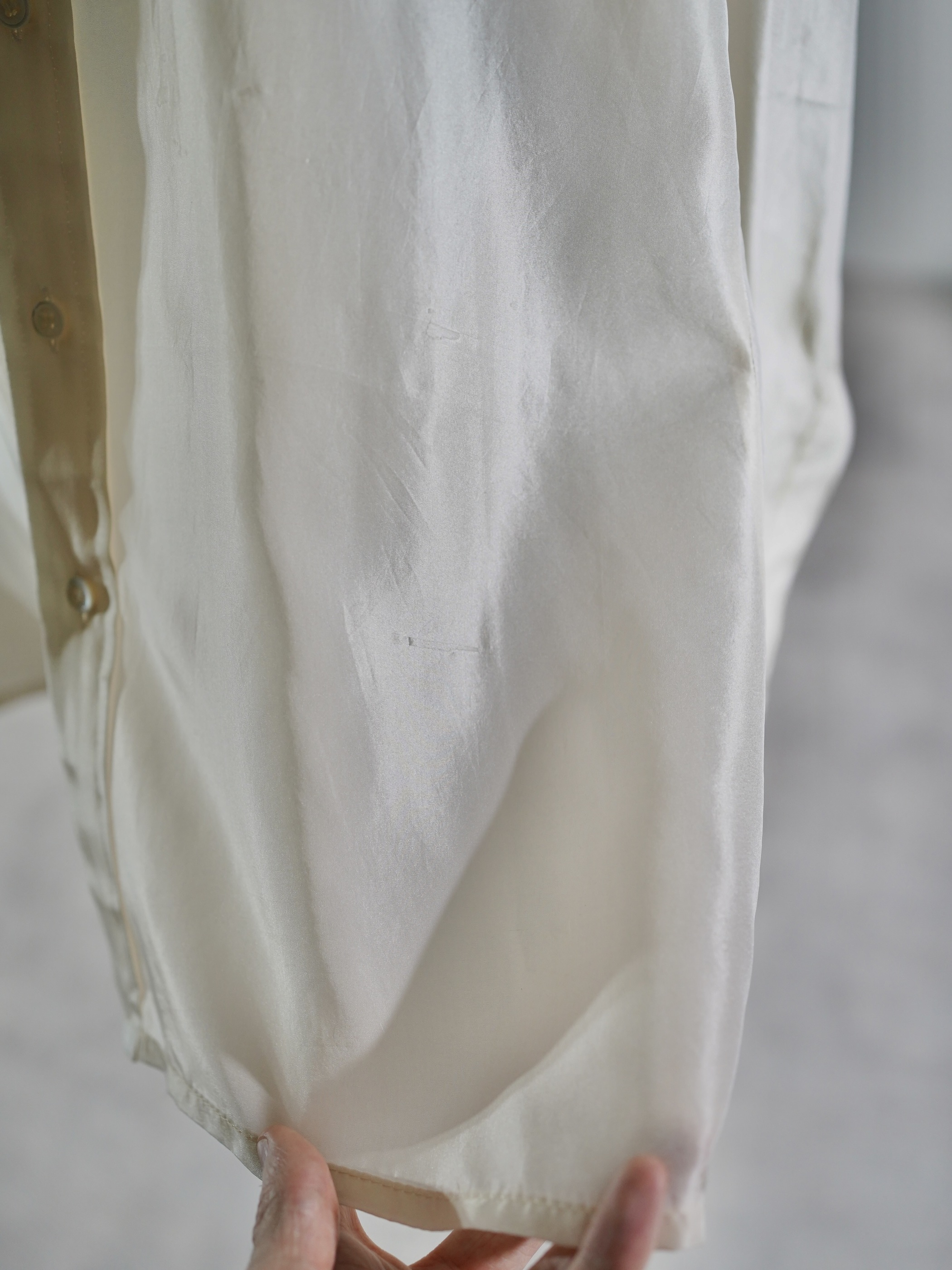 Vintage SAKS FIFTH AVENUE 100% Pure silk satin Dress shirt / Made in Hong Kong