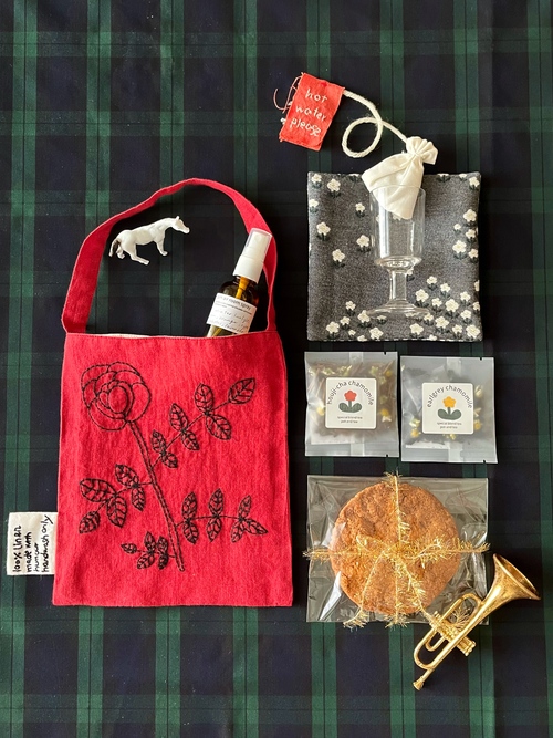 クリスマス限定商品【バラの花ｂｇ赤set】