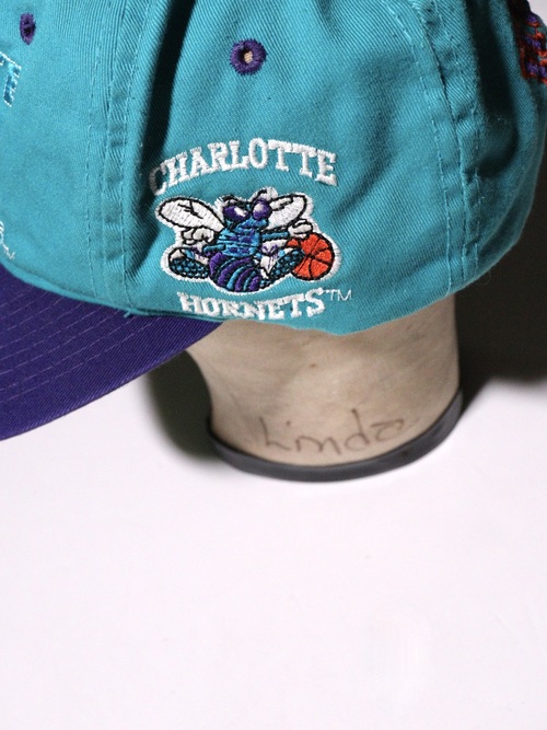 Vintage CHARLOTTE HORNETS 旧logo 6panel team cap