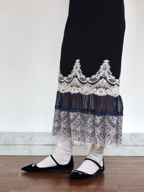 【SOLD】hem lace dress