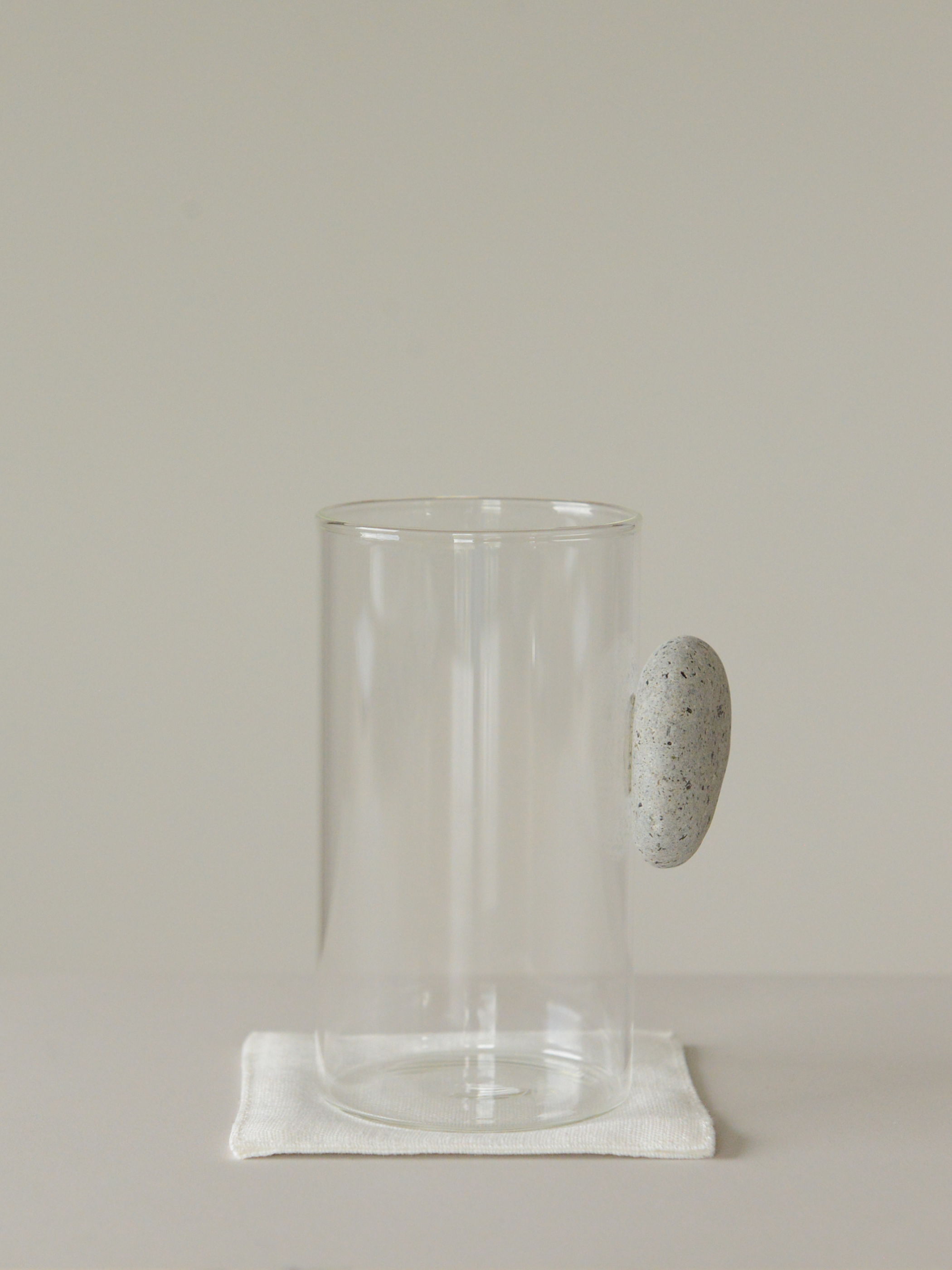 floating stone / 石付きグラス L3