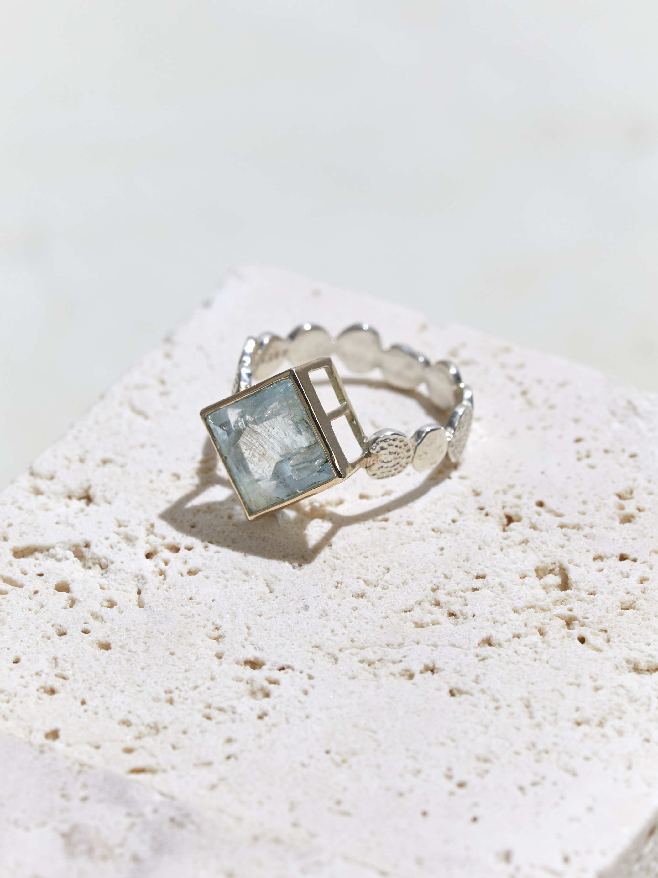 LiniE Official Site | AQUAMARINE SUNSHINE RING