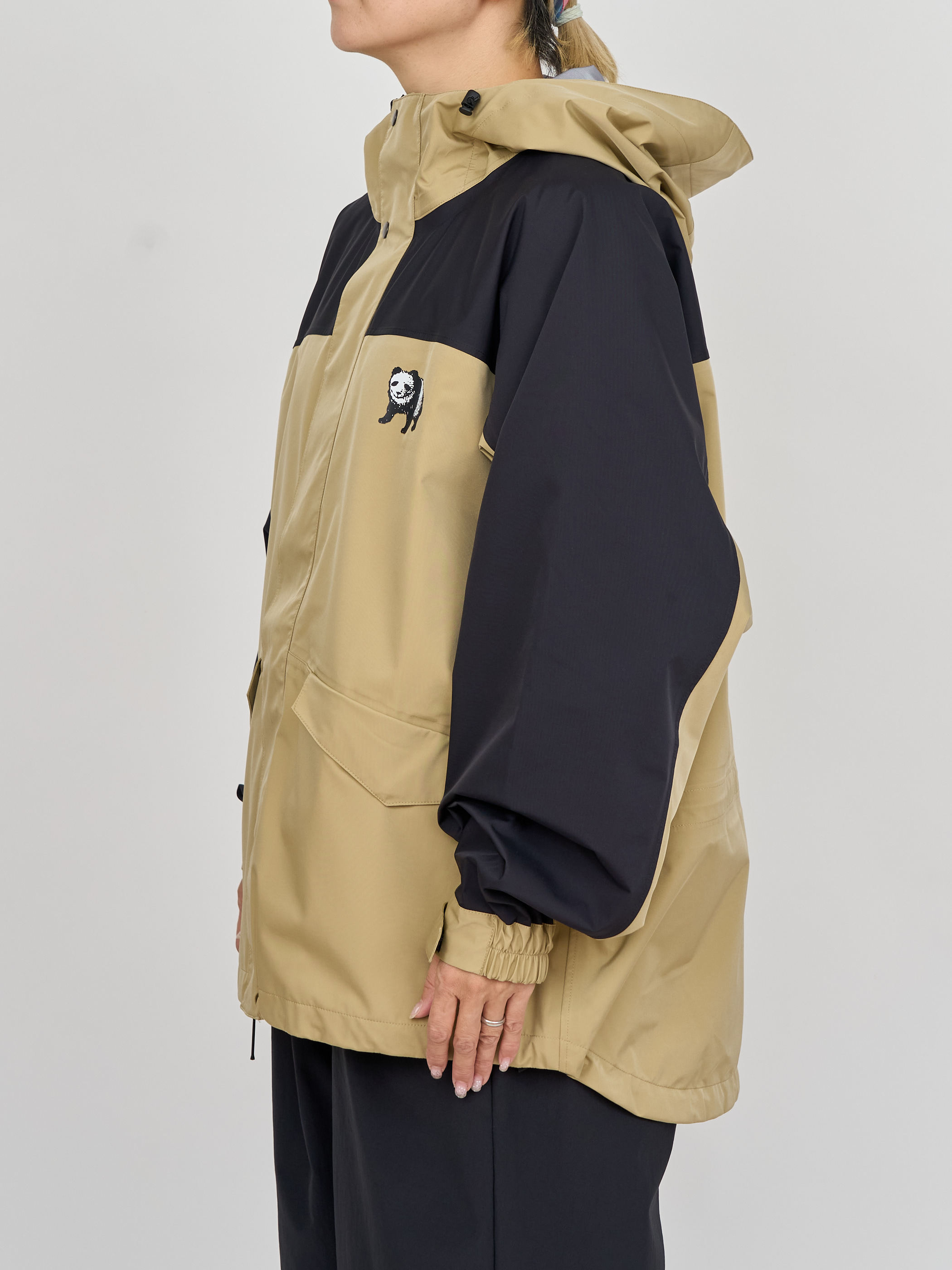 【受注商品】two-tone mountain parka・BEIGE×BLACK