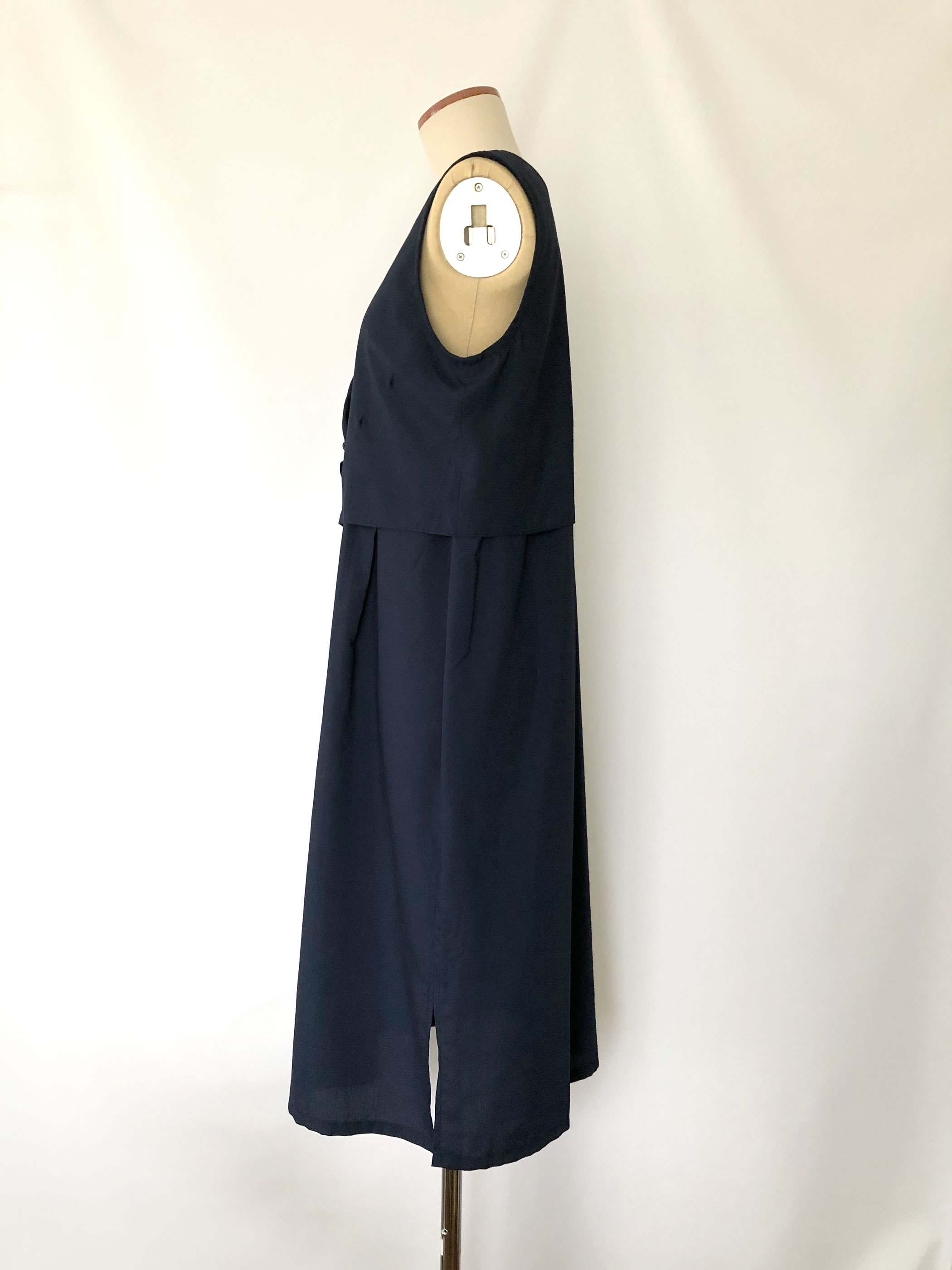 Flare Point - Dress - Navy -
