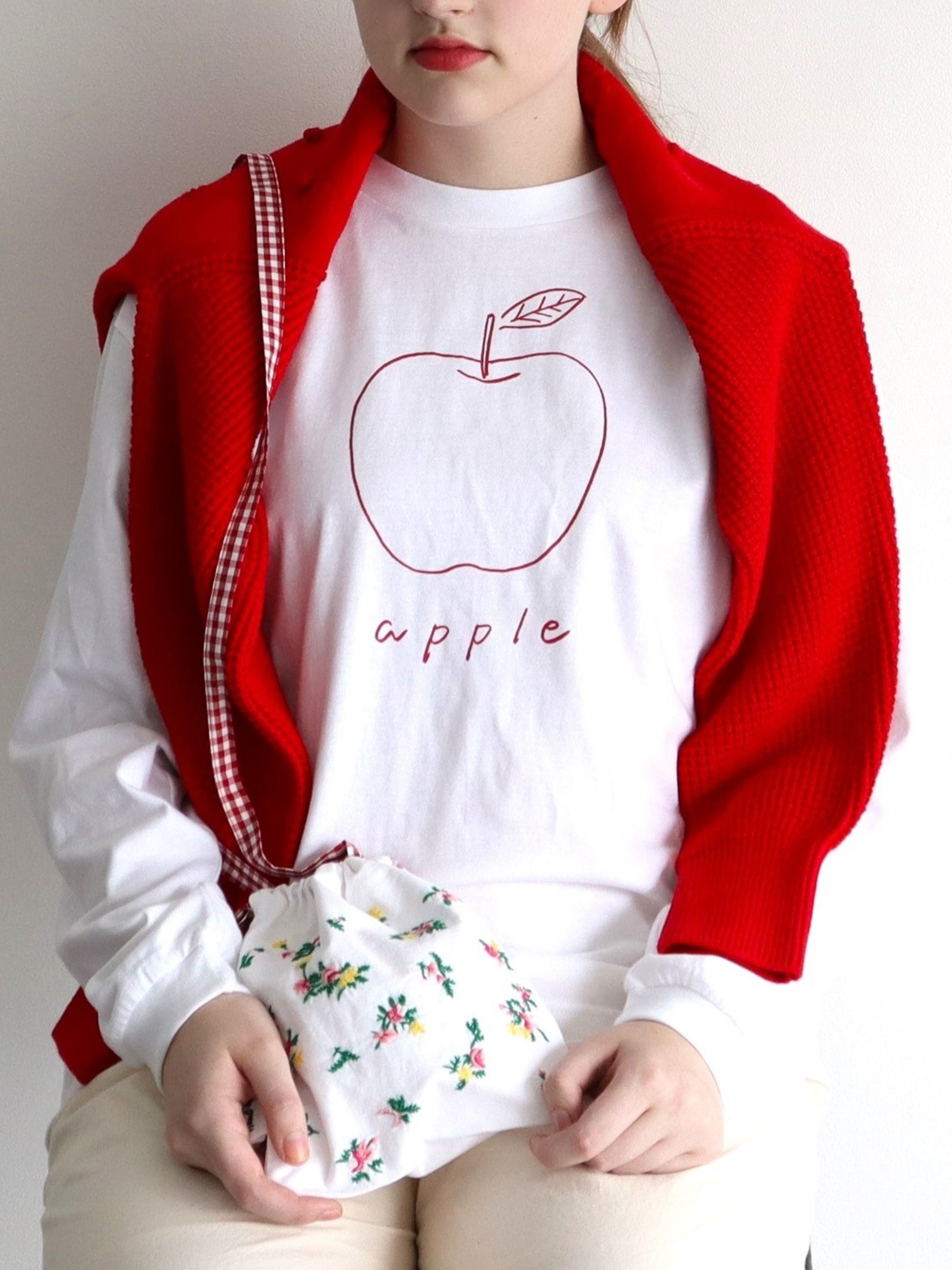 アップル長袖Tシャツ