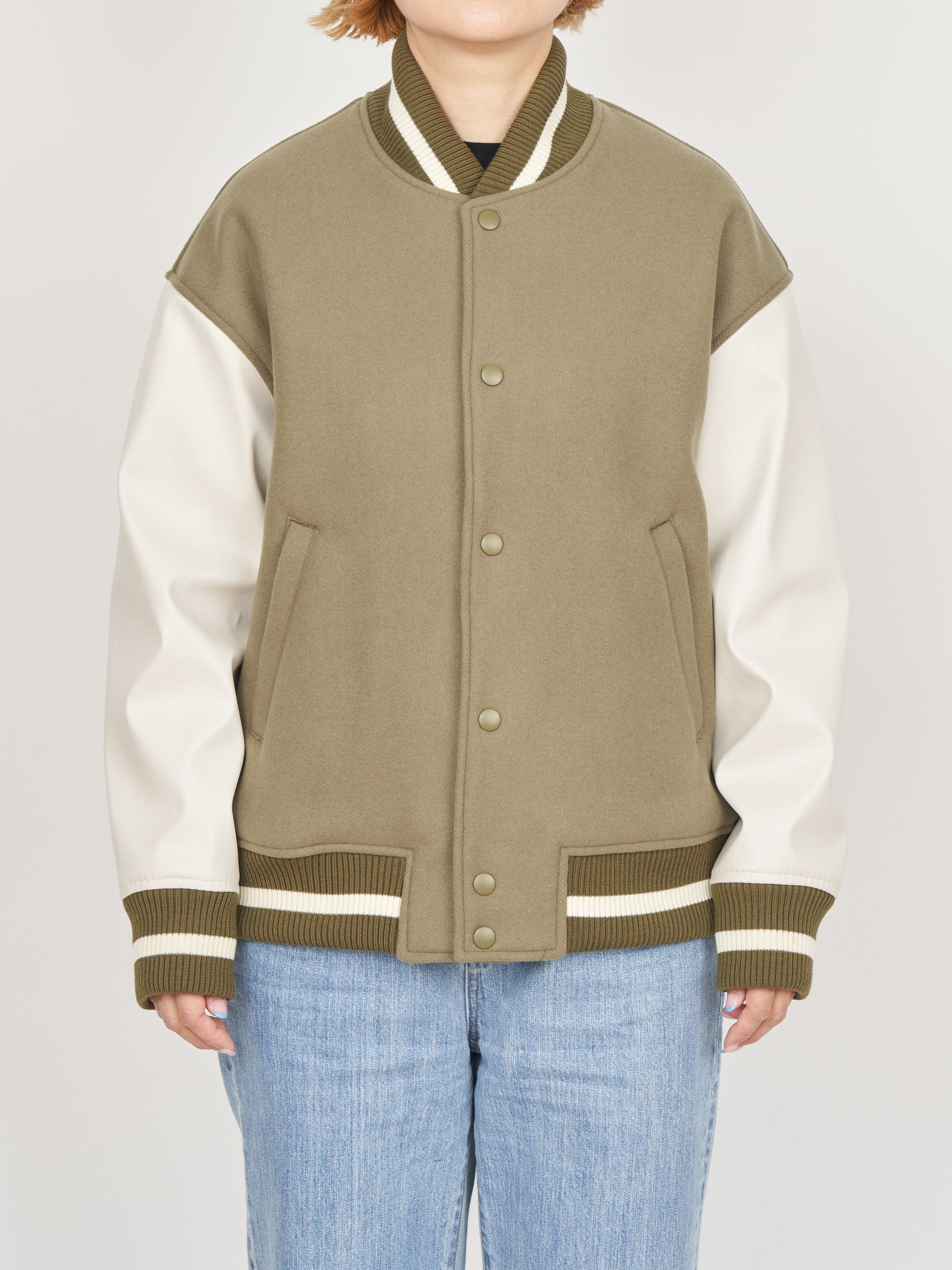 【受注商品】embroidery stadium jacket・KHAKI×IVORY