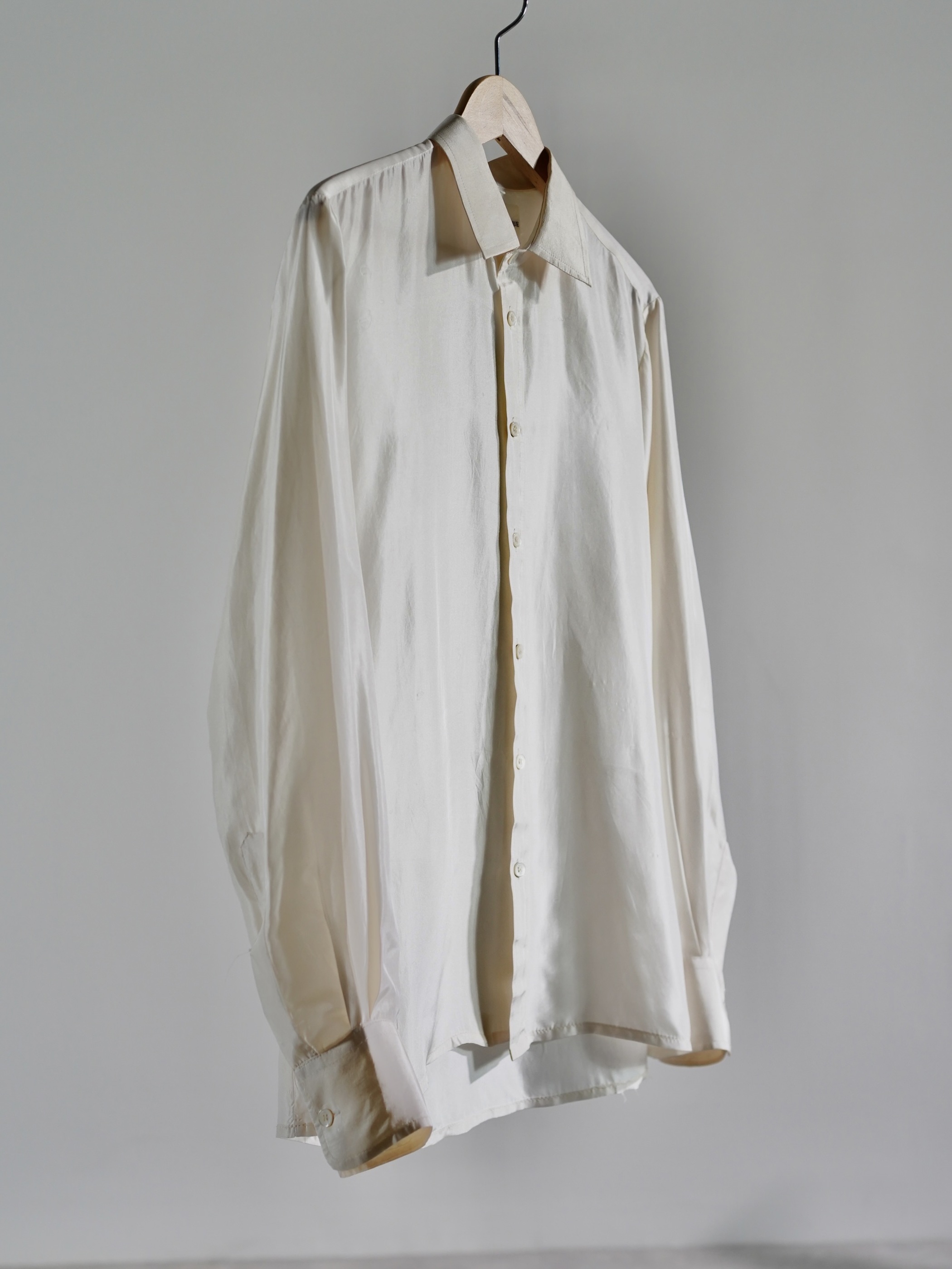 Vintage SAKS FIFTH AVENUE 100% Pure silk satin Dress shirt / Made in Hong Kong