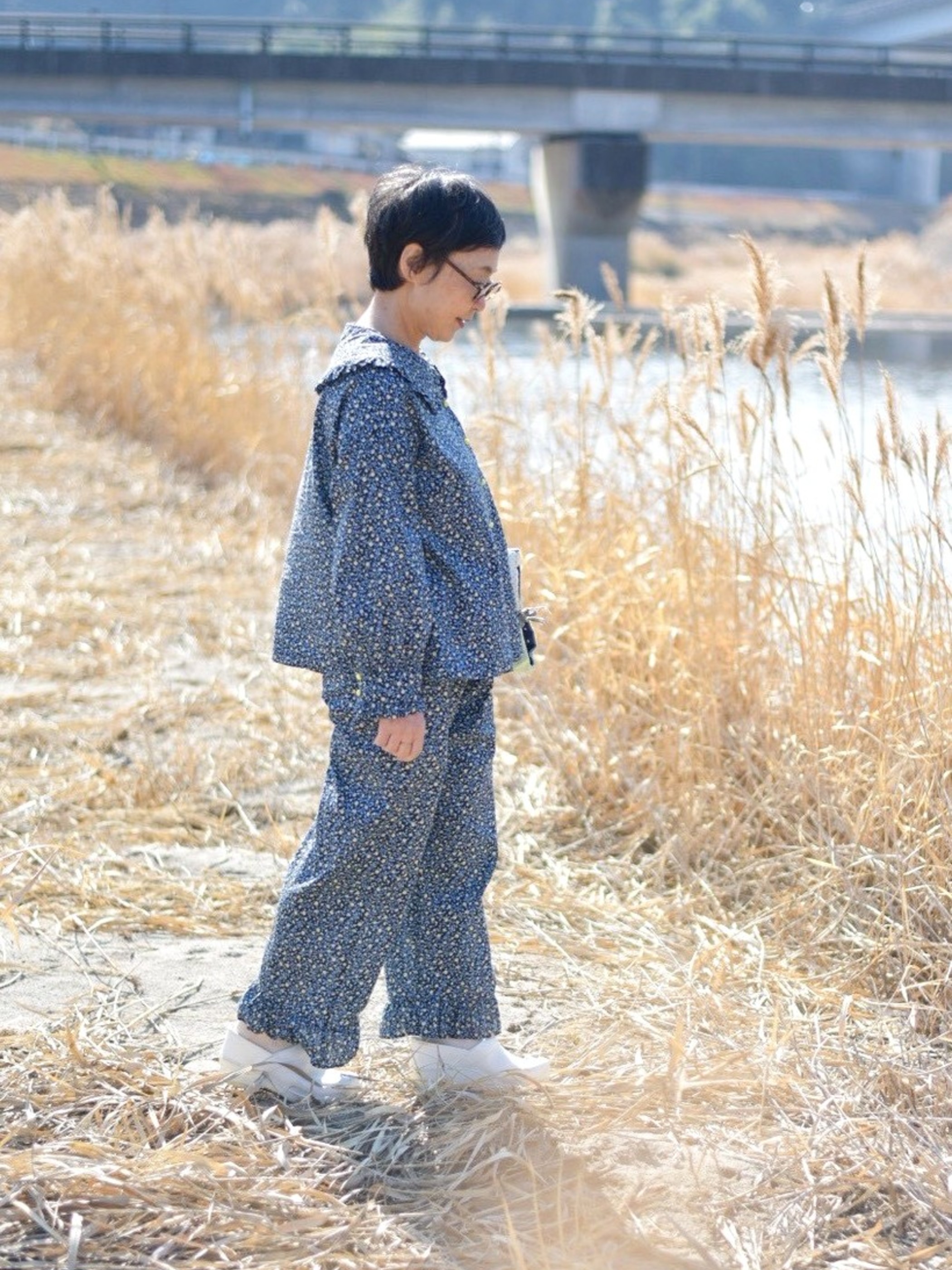 小花プリント裾フリルパンツ