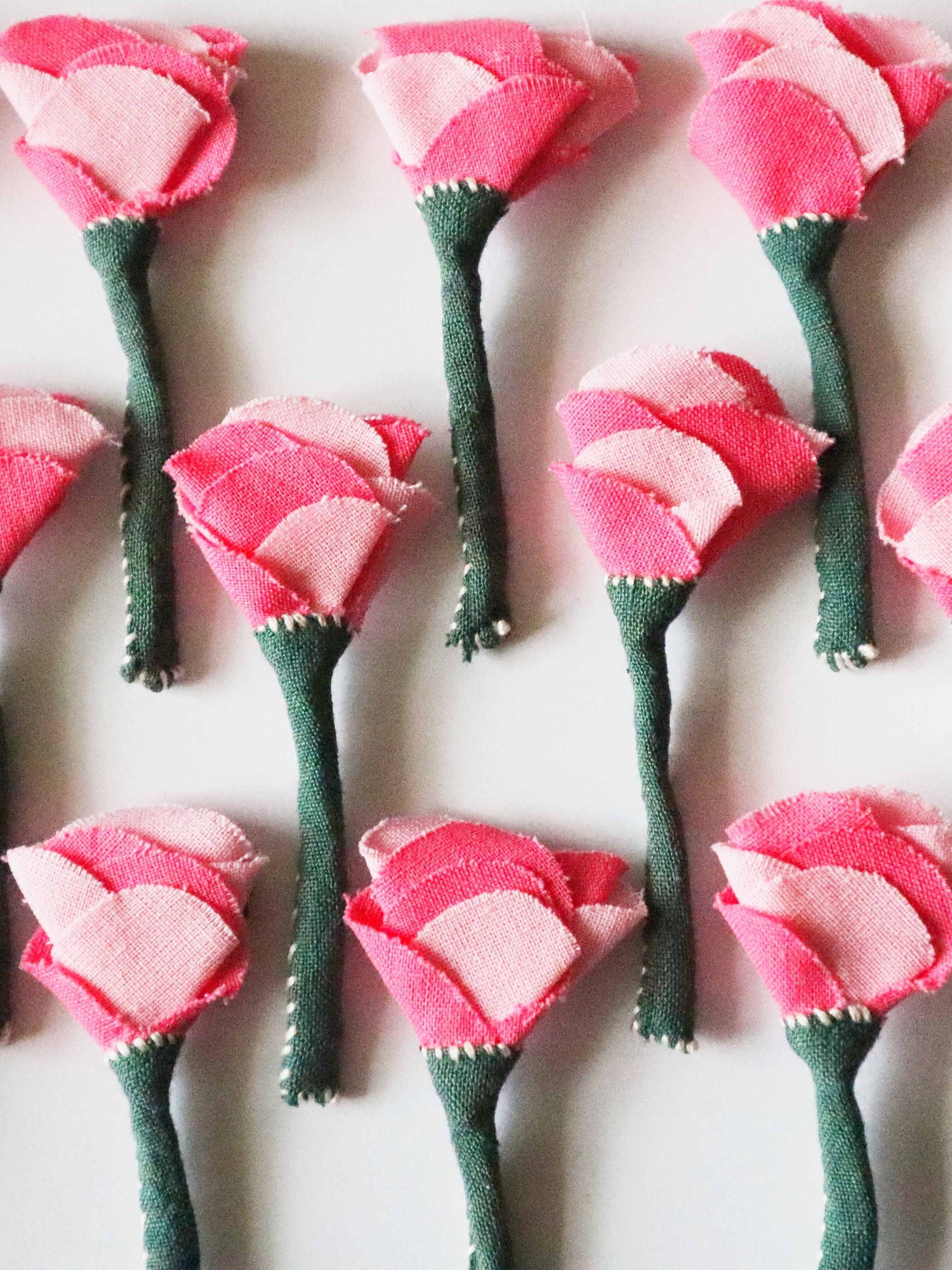 お花のブローチピンク お花のブローチピンク