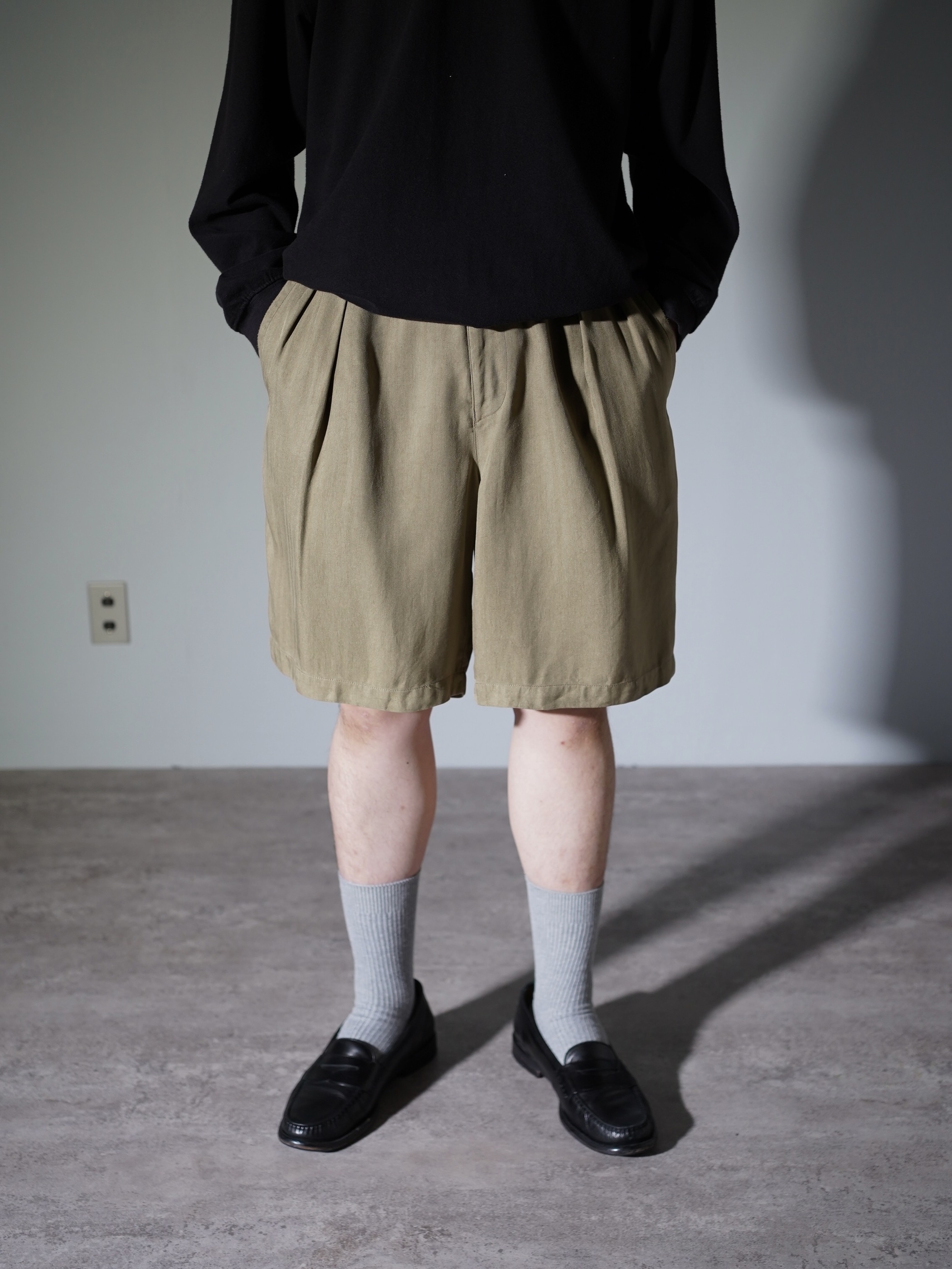 Tommy Bahama 2intuck 100% silk shorts
