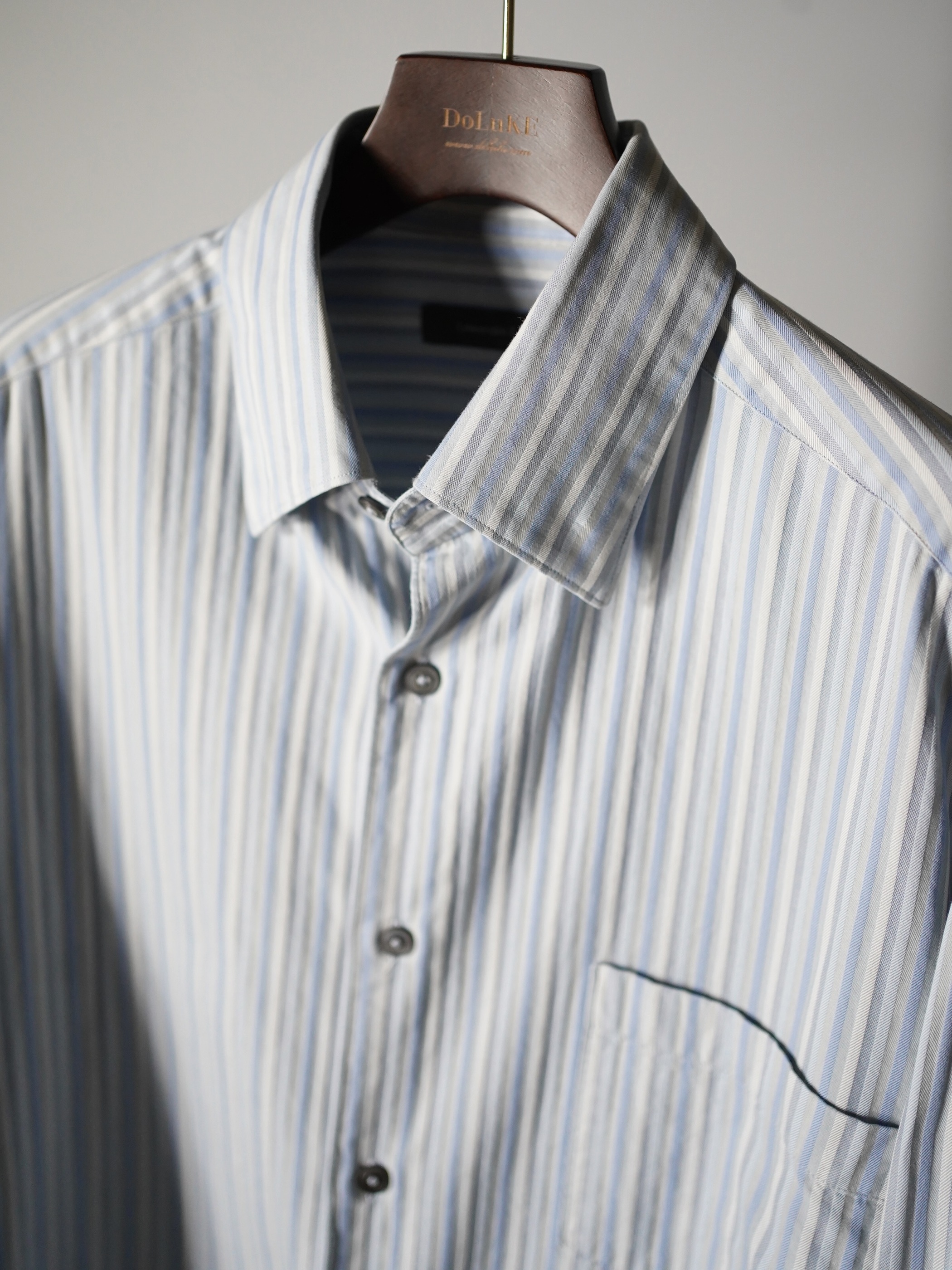 Ermenegildo Zegna Cotton 隠しB.D. dress shirt / Made in Italy
