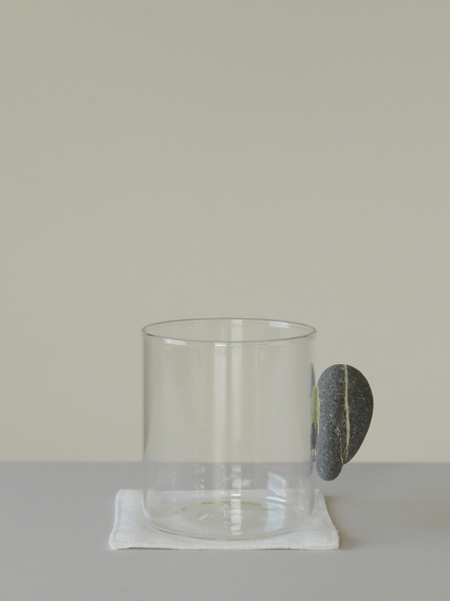 floating stone / 石付きグラス W2
