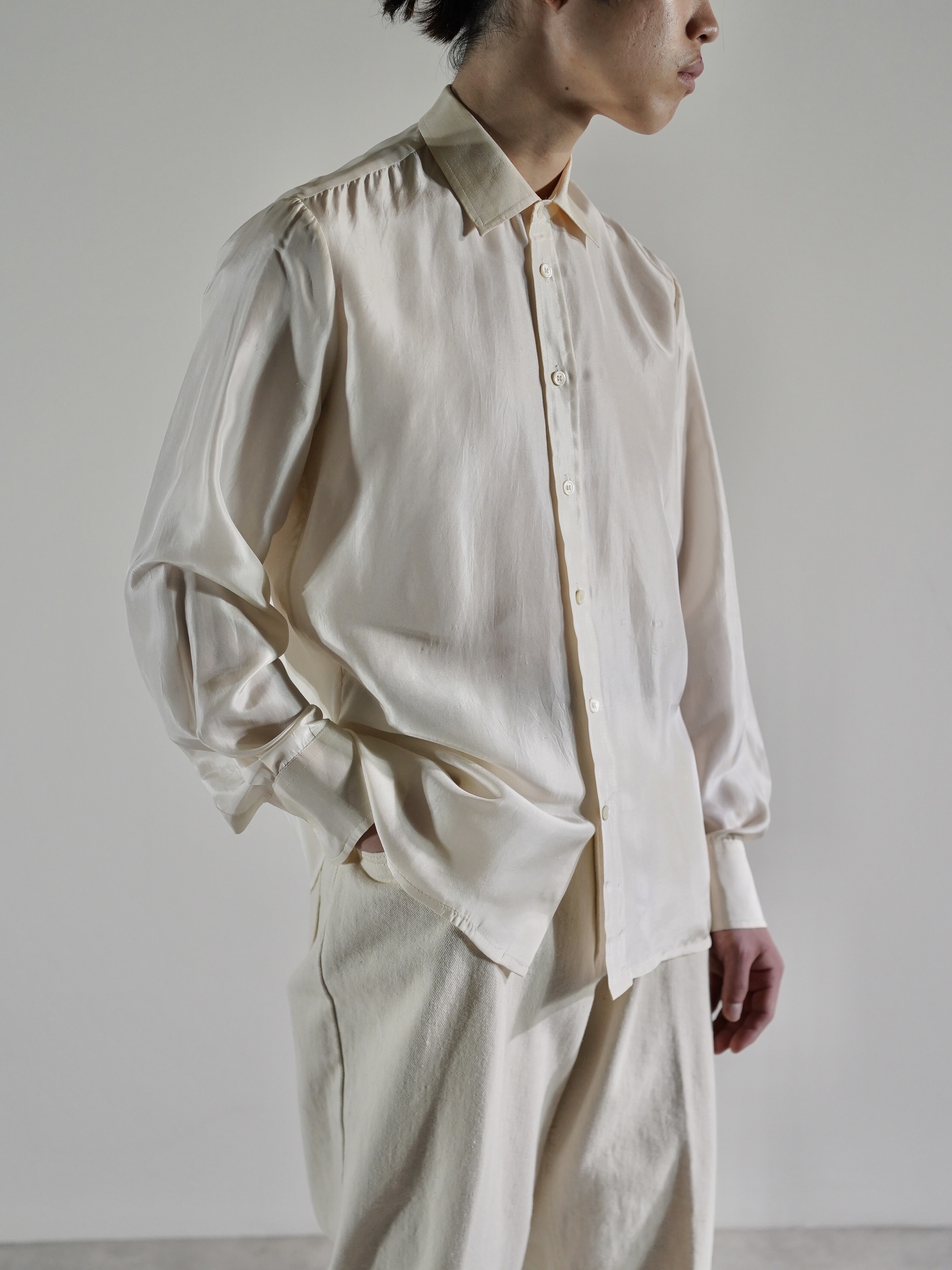 Vintage SAKS FIFTH AVENUE 100% Pure silk satin Dress shirt / Made in Hong Kong