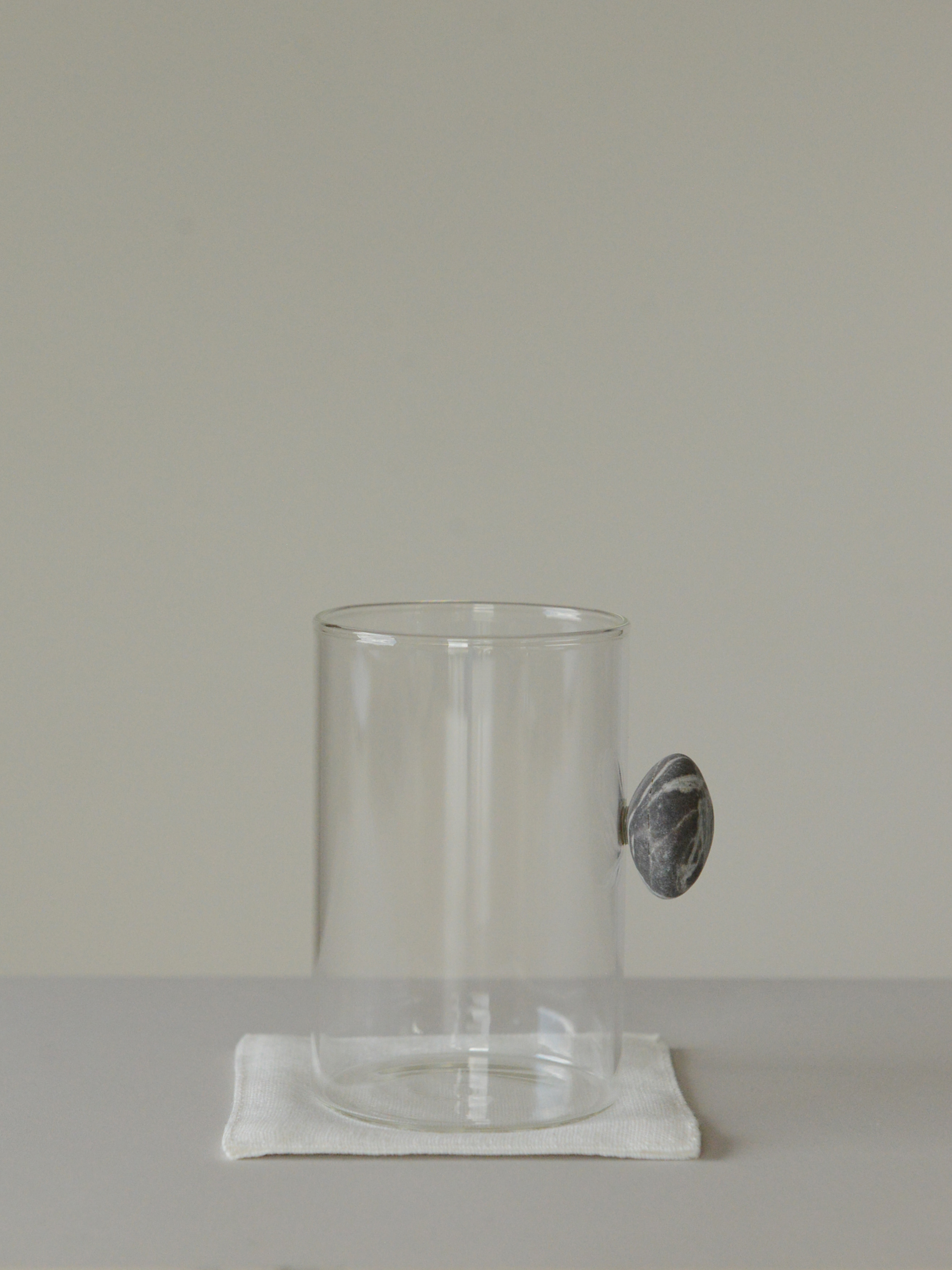 floating stone / 石付きグラス M4